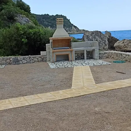 Nikitas * Áyios Nikítas