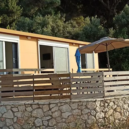 Nikitas Feriehus *