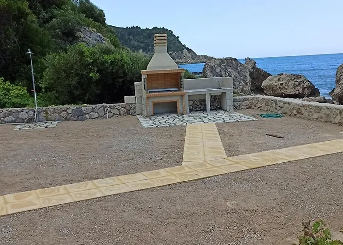 Nikitas * Áyios Nikítas